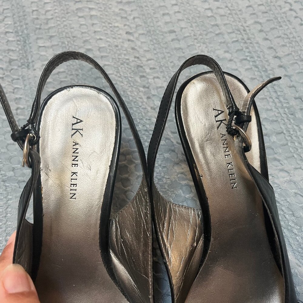 Anne Klein Classic Black Slingback Pumps, Size 7 1/2 M - Picture 4 of 7